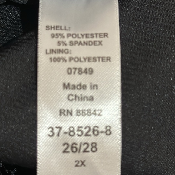 Roaman’s Plus Size Cold Shoulder Black Sequin Tunic Top Size 2X 26/28 - NWOT - Picture 7 of 8